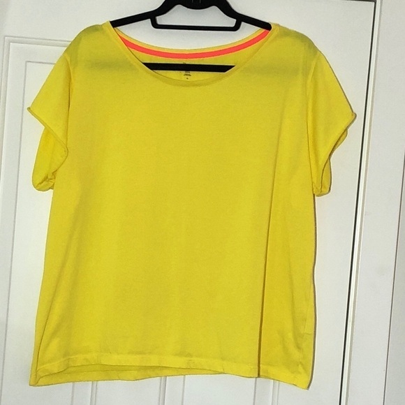 Ryu T-shirt, size XL - Picture 2 of 7